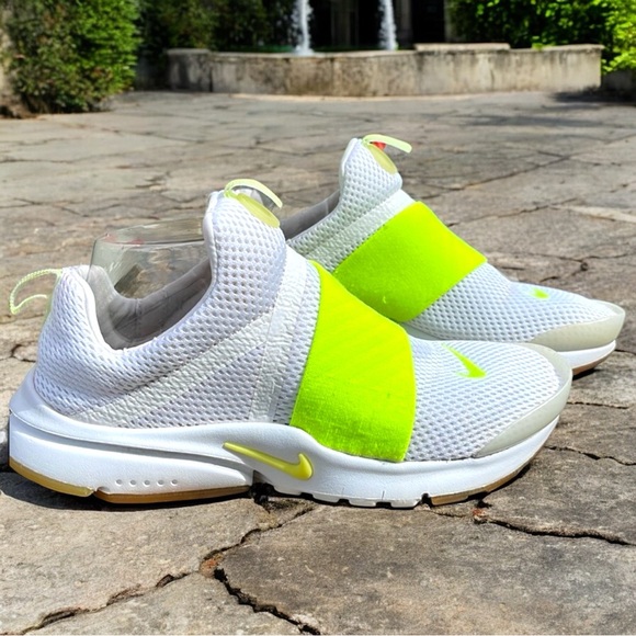 Nike Big Kids Presto Extreme SE GS 'White Volt' Youth Athletic